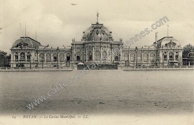 Carte postale ancienne Le Casino Municipal — Royan (Charente-Maritime)