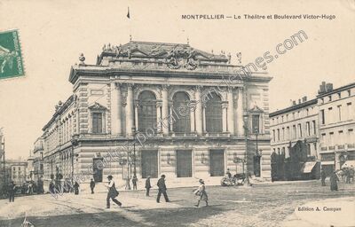 Carte postale ancienne Le Théâtre et Boulevard Victor-Hugo — Montpellier (Hérault)