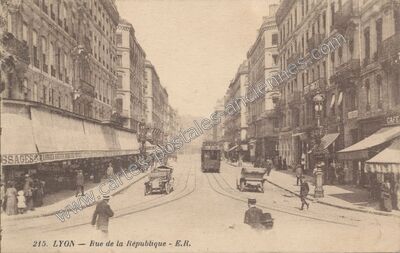 Carte postale ancienne Rue de la République — Lyon (Rhône)