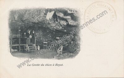 Carte postale ancienne La Grotte du chien — Royat (Puy-de-Dôme)