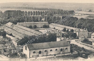 Carte postale ancienne Caserne d'Anthouard — Verdun (Meuse)