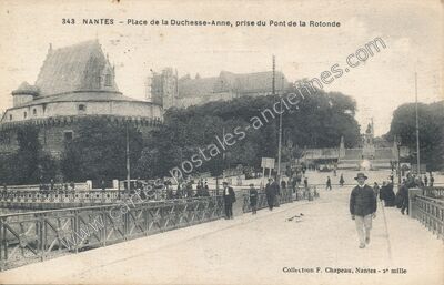 Carte postale ancienne Place de la Duchesse-Anne, prise du Pont de la Rotonde — Nantes (Loire-Atlantique)
