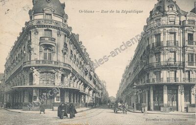 Carte postale ancienne Rue de la République — Orléans (Loiret)