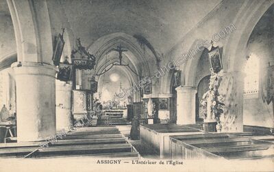 Carte postale ancienne L'Intérieur de l'Eglise — Assigny (Seine-Maritime)