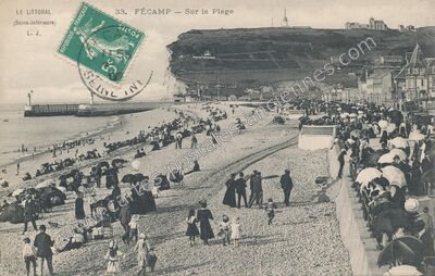 Carte postale ancienne Le Littoral — Sur la Plage — Fécamp (Seine-Maritime)