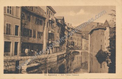 Carte postale ancienne Les Vieux Canaux — Annecy (Haute-Savoie)