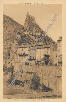 Carte postale ancienne Le Château et les Remparts — Entrevaux (Alpes-de-Haute-Provence)